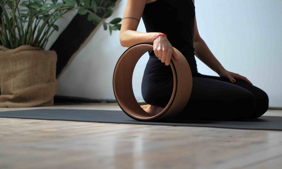 5 Simple Yoga Postures Beginners Can Ace With A Yoga Exercise Wheel